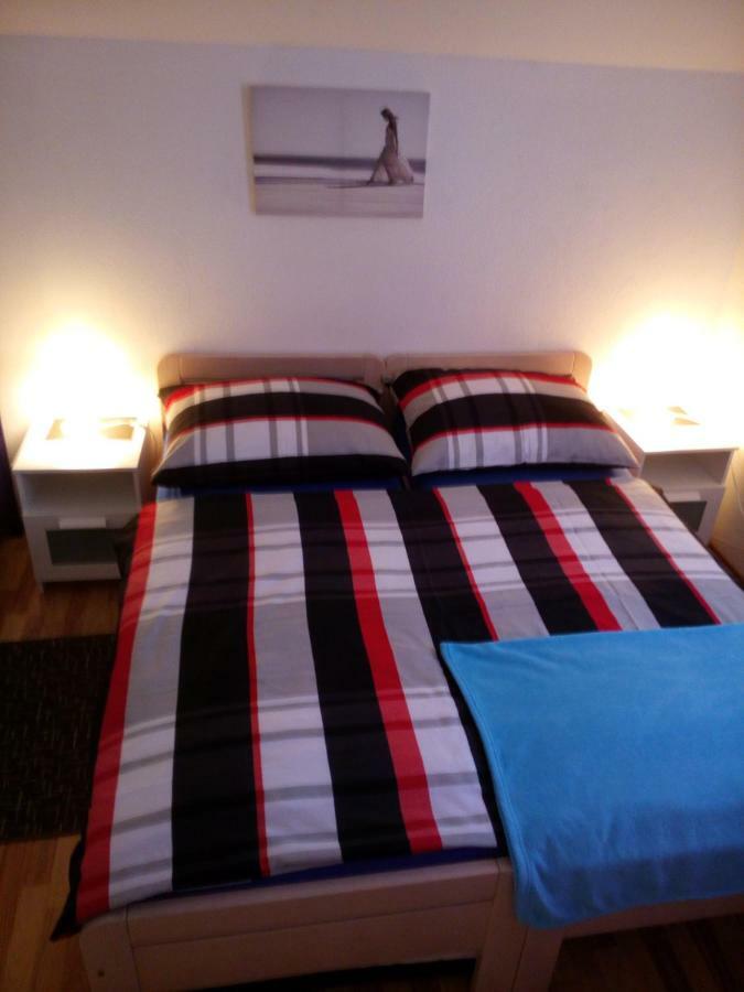 Rooms Marina 科雷尼察 外观 照片